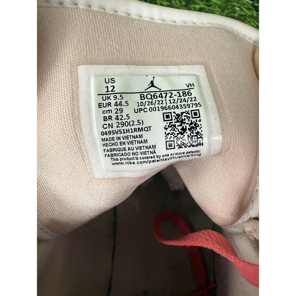 Air Jordan 1 Mid Womens White Sea Coral Lifestyle Air-Sole Streetwear Casual - Picture 6 of 6